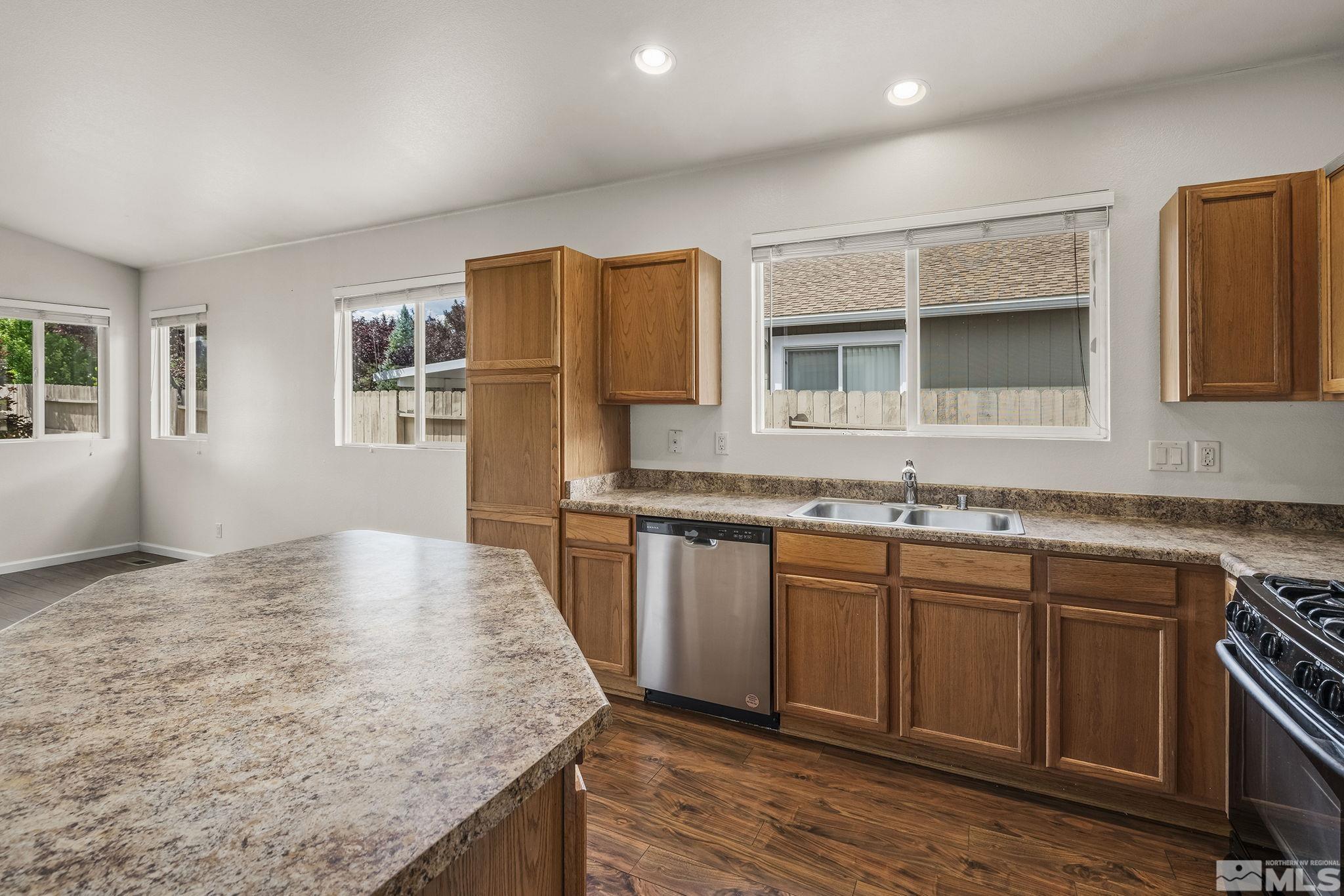 10147 Cascade Falls Drive Reno, NV 89521 - Photo 10 of 29 Photo 10