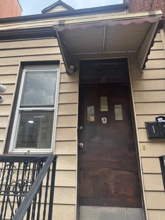 $2,999 | 39 Mercer Street, Jersey City, NJ 07302
