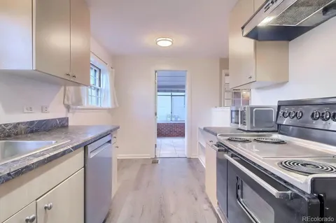 $1,230,000 | 928 South Harrison Street, Denver, CO 80209