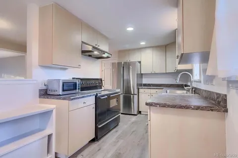 $1,230,000 | 928 South Harrison Street, Denver, CO 80209
