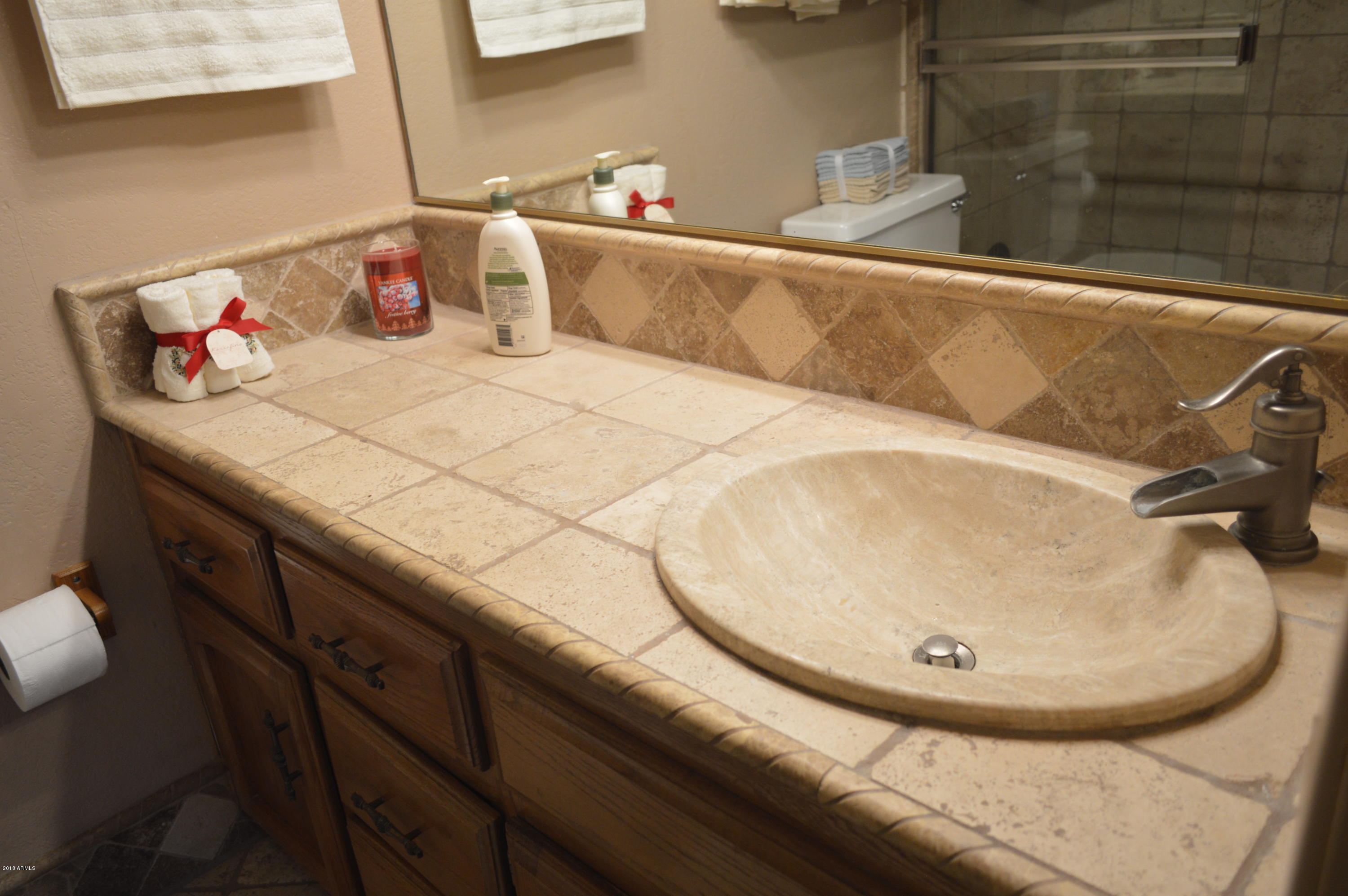 844 East Roberts Road Phoenix, AZ 85022 - Photo 17 of 47 Master Bath