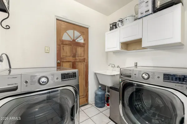 $2,595 | 1301 West MacKenzie Drive, Phoenix, AZ 85013