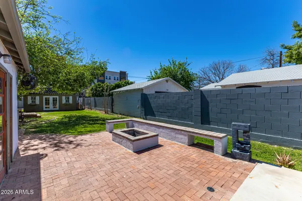 $2,595 | 1301 West MacKenzie Drive, Phoenix, AZ 85013