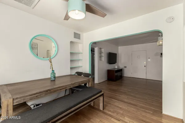 $2,595 | 1301 West MacKenzie Drive, Phoenix, AZ 85013