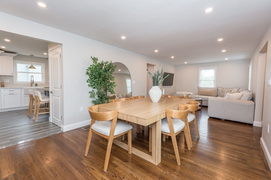 48 MacArthur Road Stoneham, MA 02180 - Photo 5 of 33