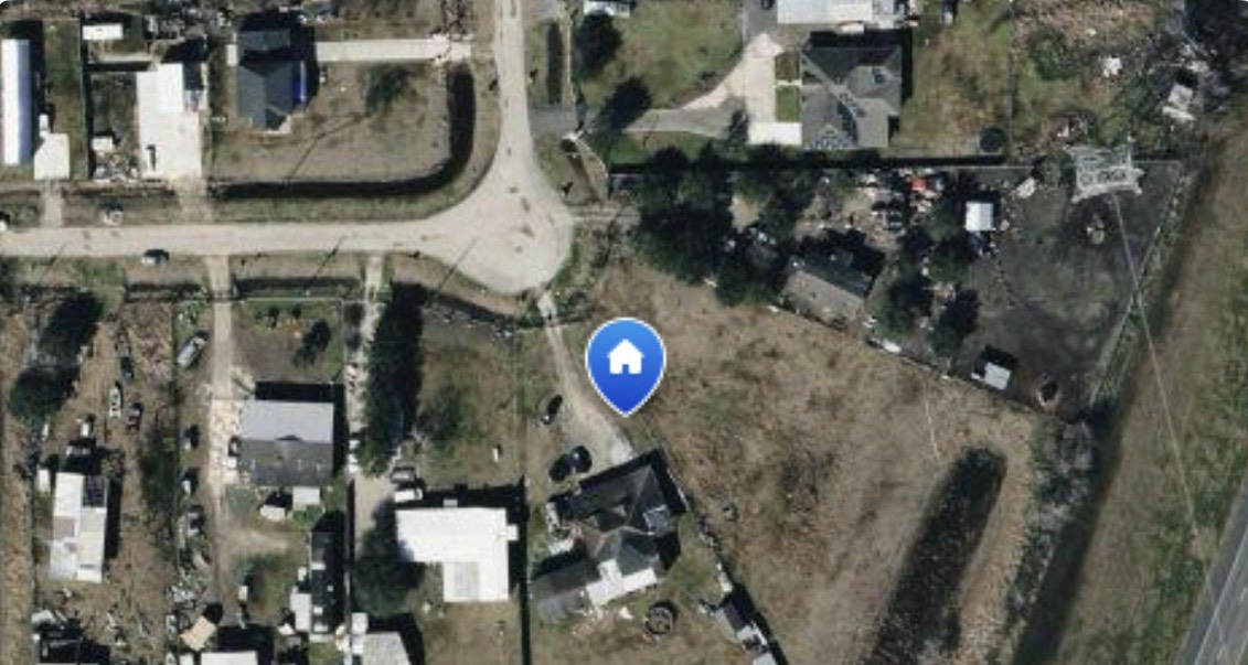 1080 South Paloma Drive Rosharon, TX 77583 - Photo 4 of 4 a close view of water heater room