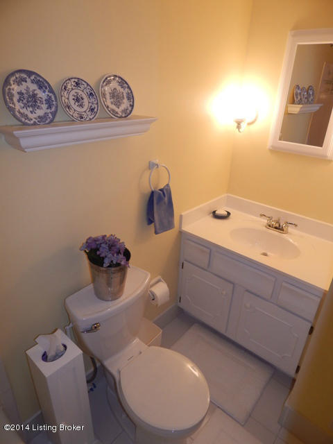1564 Knight Road Louisville, KY 40216 - Photo 19 of 48 DSCN1069