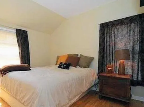 $499,000 | 3838 France Avenue South, St. Louis Park, MN 55416