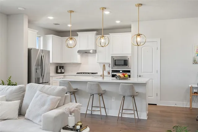 $2,900 | 8419 Laughlin Lane, Austin, TX 78744