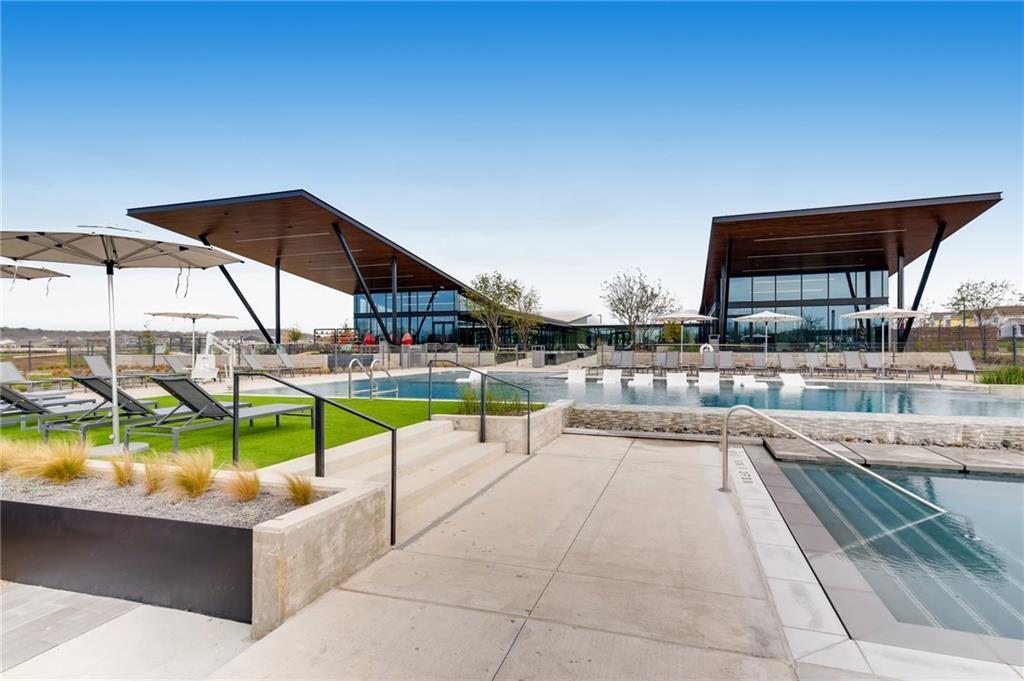 8419 Laughlin Lane Austin, TX 78744 - Photo 36 of 40