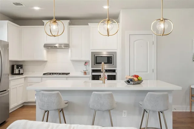 $2,900 | 8419 Laughlin Lane, Austin, TX 78744