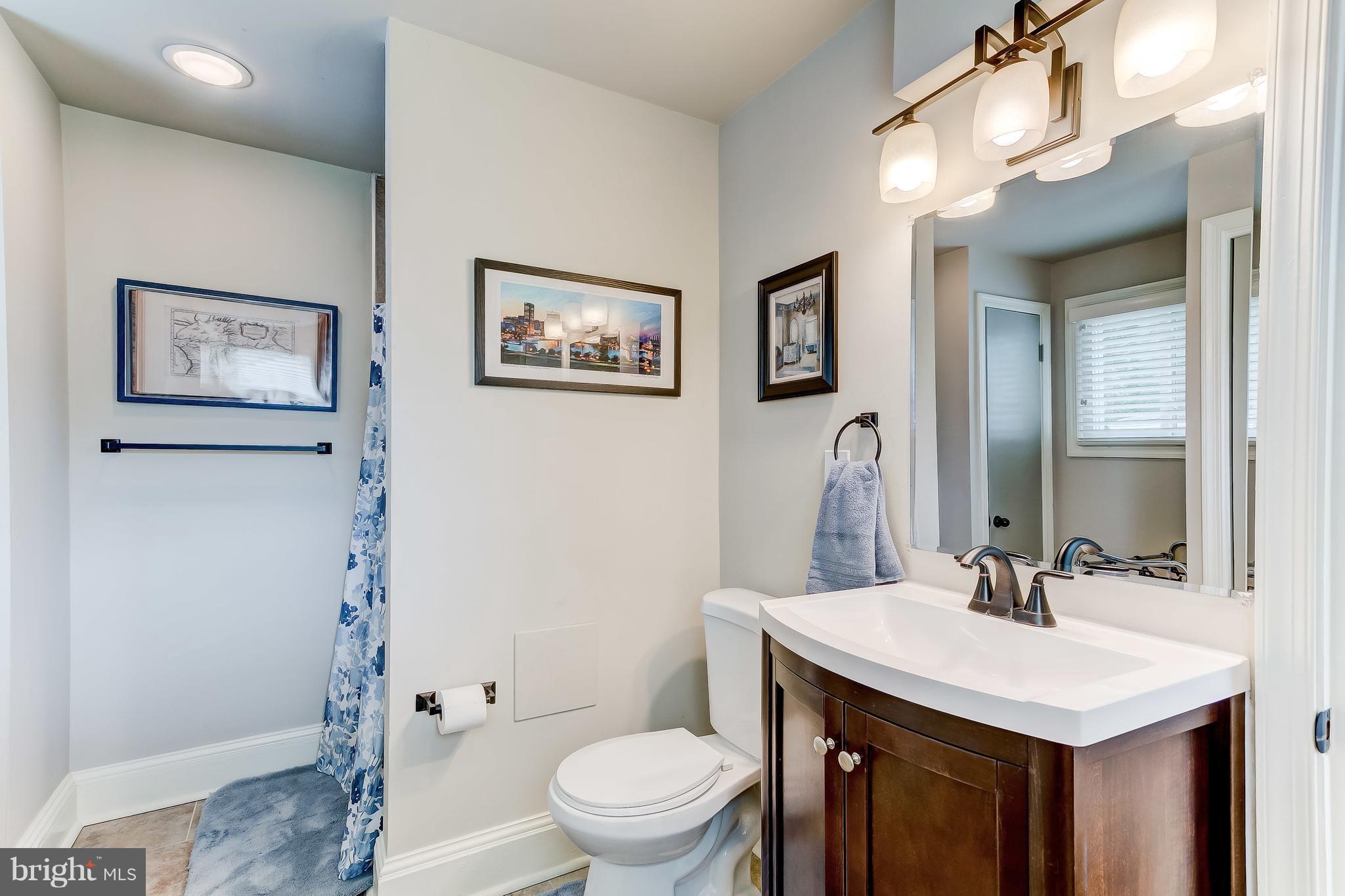 6317 Banbury Road Baltimore, MD 21239 - Photo 14 of 29 Full bathroom