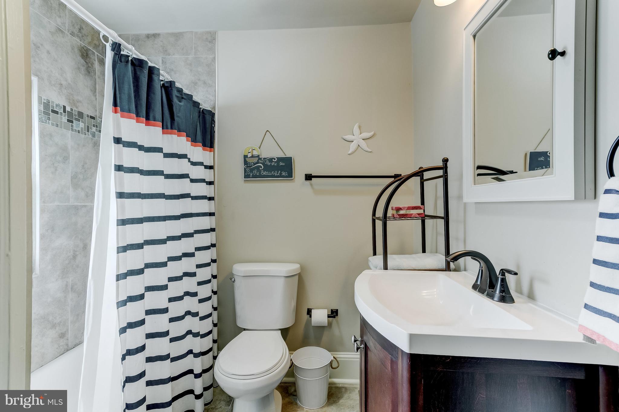 6317 Banbury Road Baltimore, MD 21239 - Photo 19 of 29 Full bath