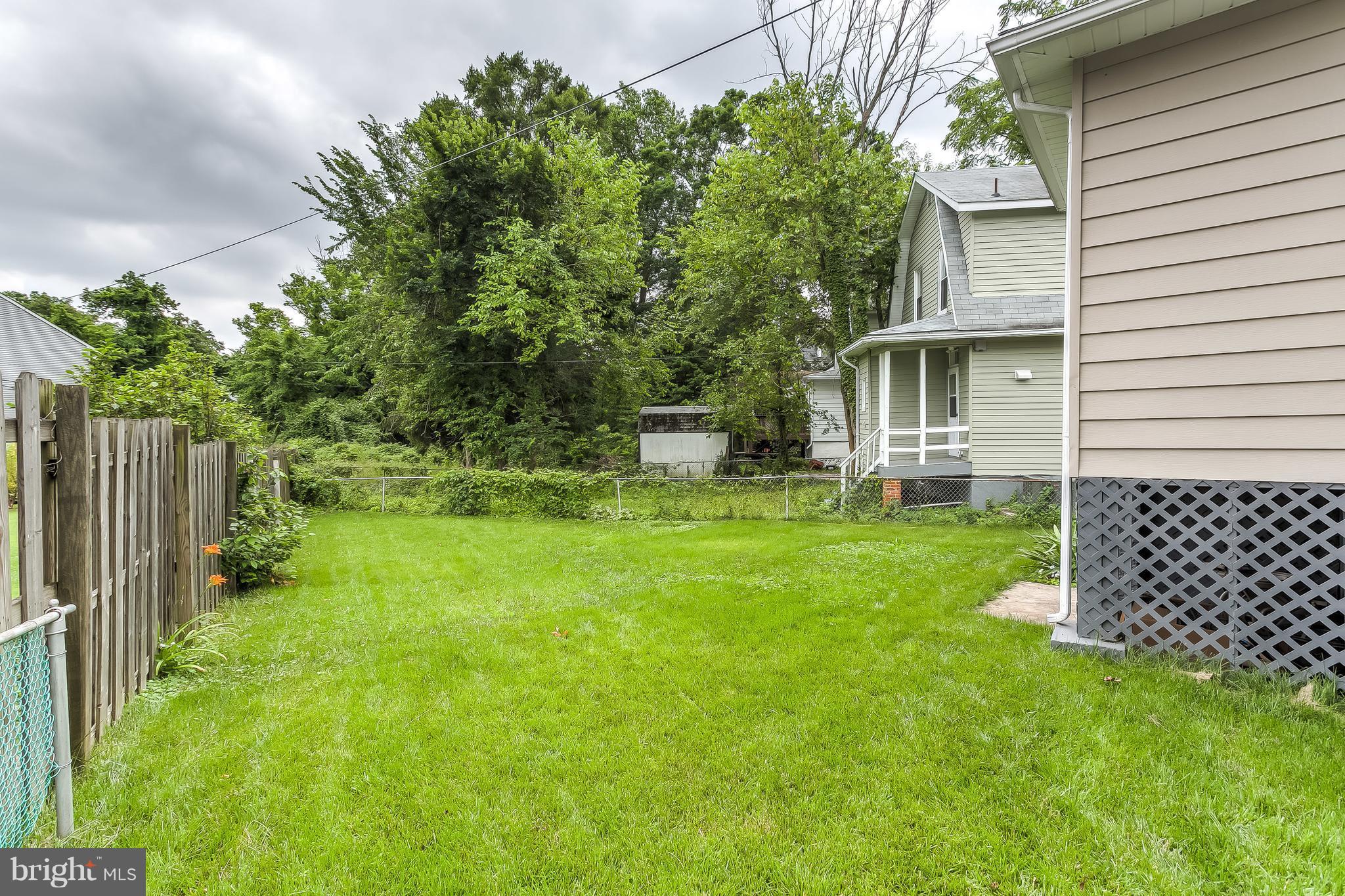 6317 Banbury Road Baltimore, MD 21239 - Photo 24 of 29 Great yard for play!