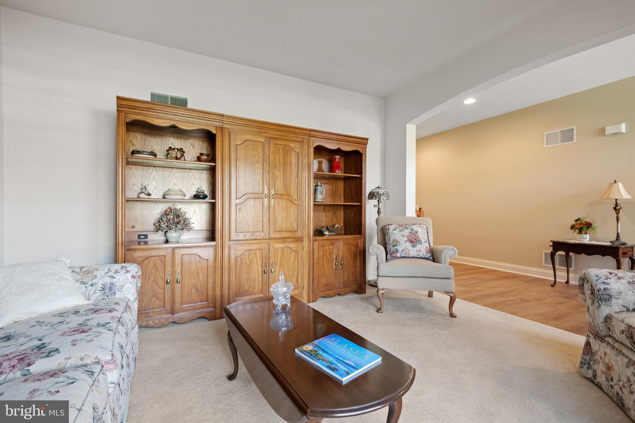 109 Hunters Crossing Lititz, PA 17543 - Photo 9 of 50