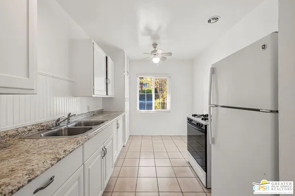 $1,450 | 1674 Vía Salida, Unit 1, Palm Springs, CA 92264