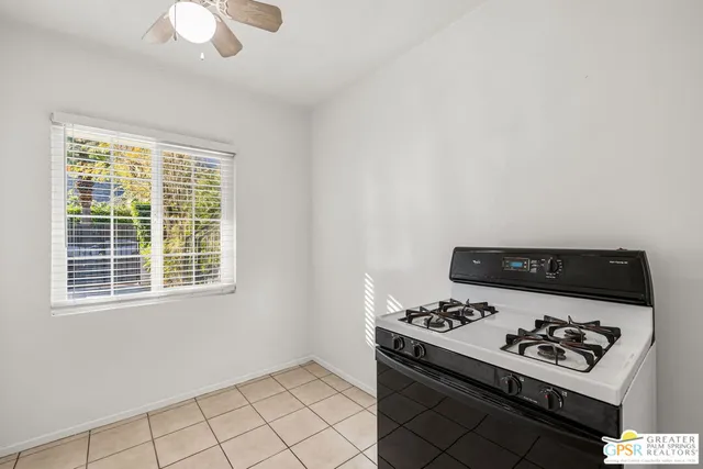 $1,675 | 1674 VÃa Salida, Unit 1, Palm Springs, CA 92264