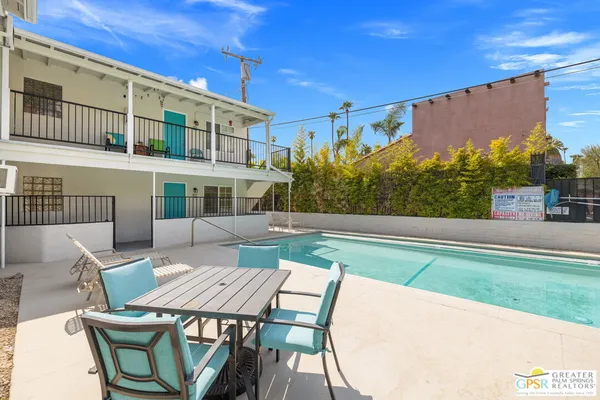 $1,450 | 1674 Vía Salida, Unit 1, Palm Springs, CA 92264