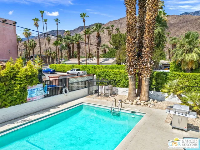 $1,675 | 1674 VÃa Salida, Unit 1, Palm Springs, CA 92264