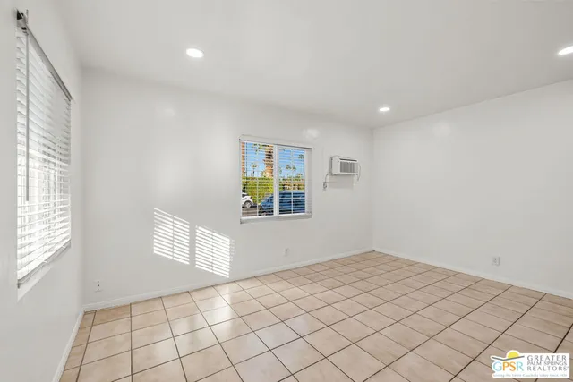 $1,675 | 1674 VÃa Salida, Unit 1, Palm Springs, CA 92264