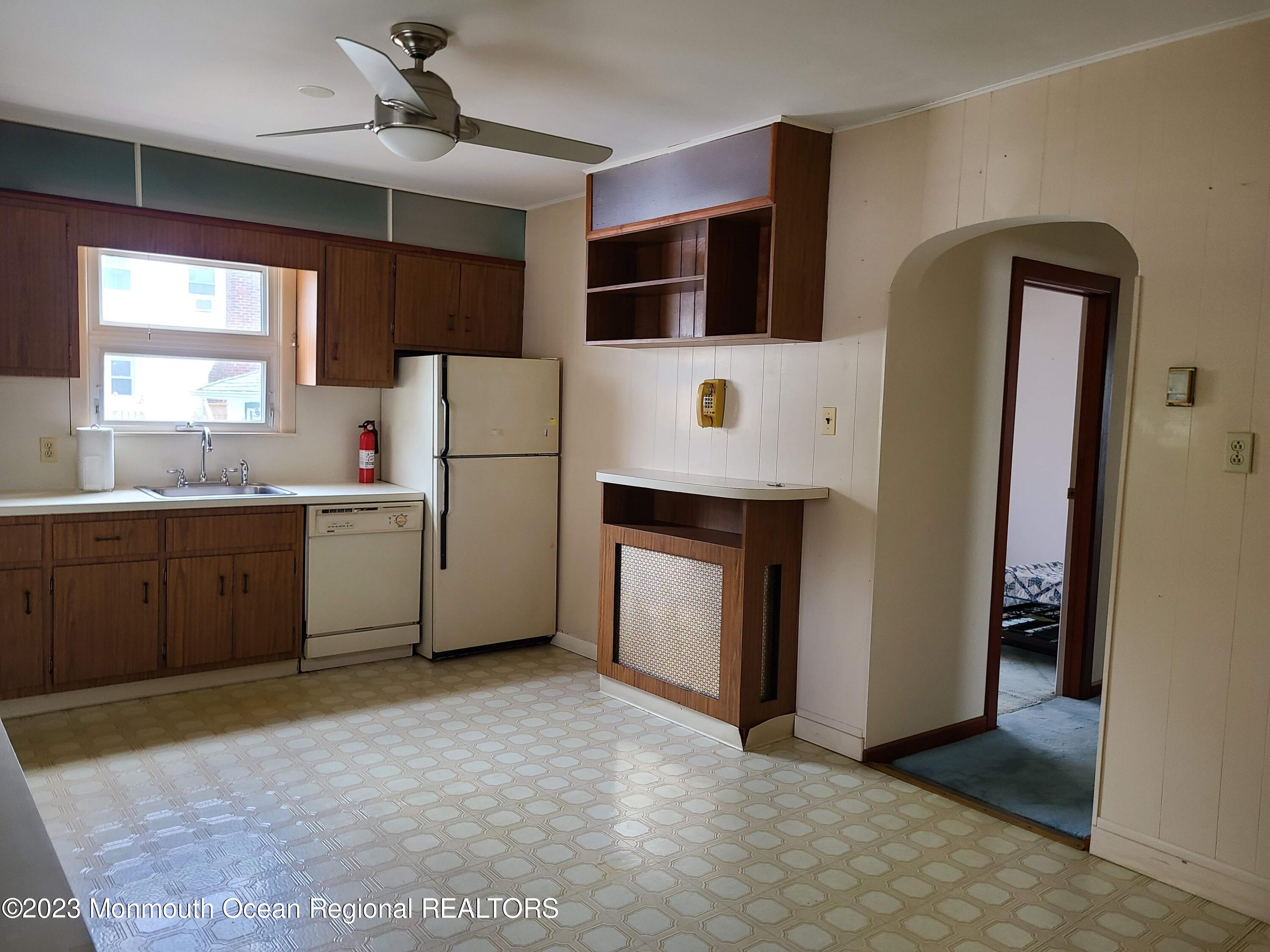 101 Church Street Keyport, NJ 07735 - Photo 10 of 64 20230422_142034