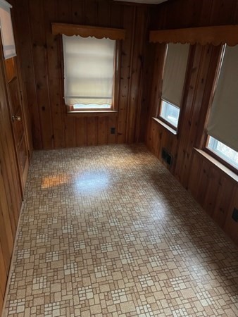 99 Acushnet Avenue Springfield, MA 01105 - Photo 34 of 42