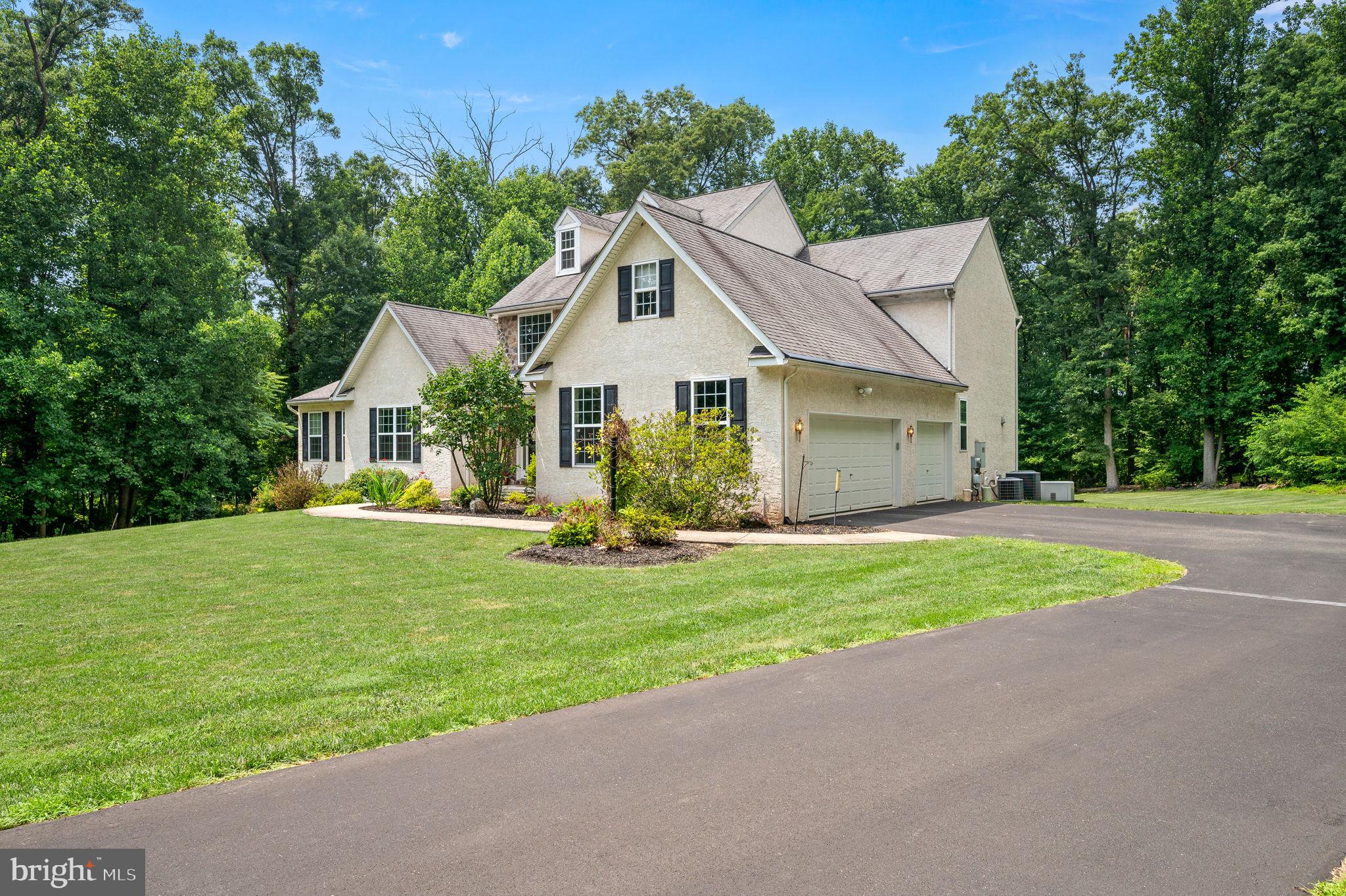 2715 Chestnut Hill Road Pottstown, PA 19465 - Photo 2 of 41 Gallery Image 2