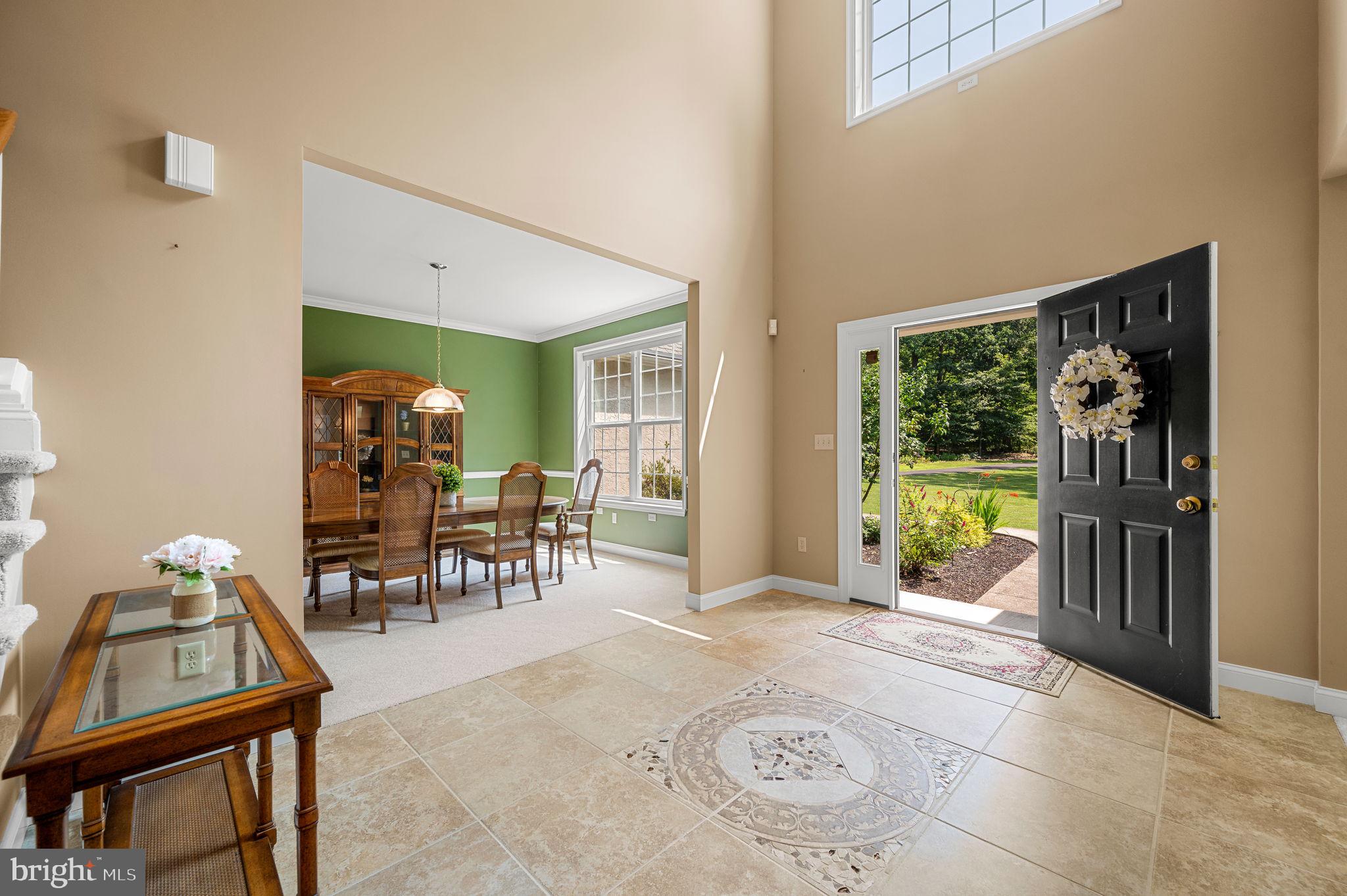 2715 Chestnut Hill Road Pottstown, PA 19465 - Photo 6 of 41 Foyer