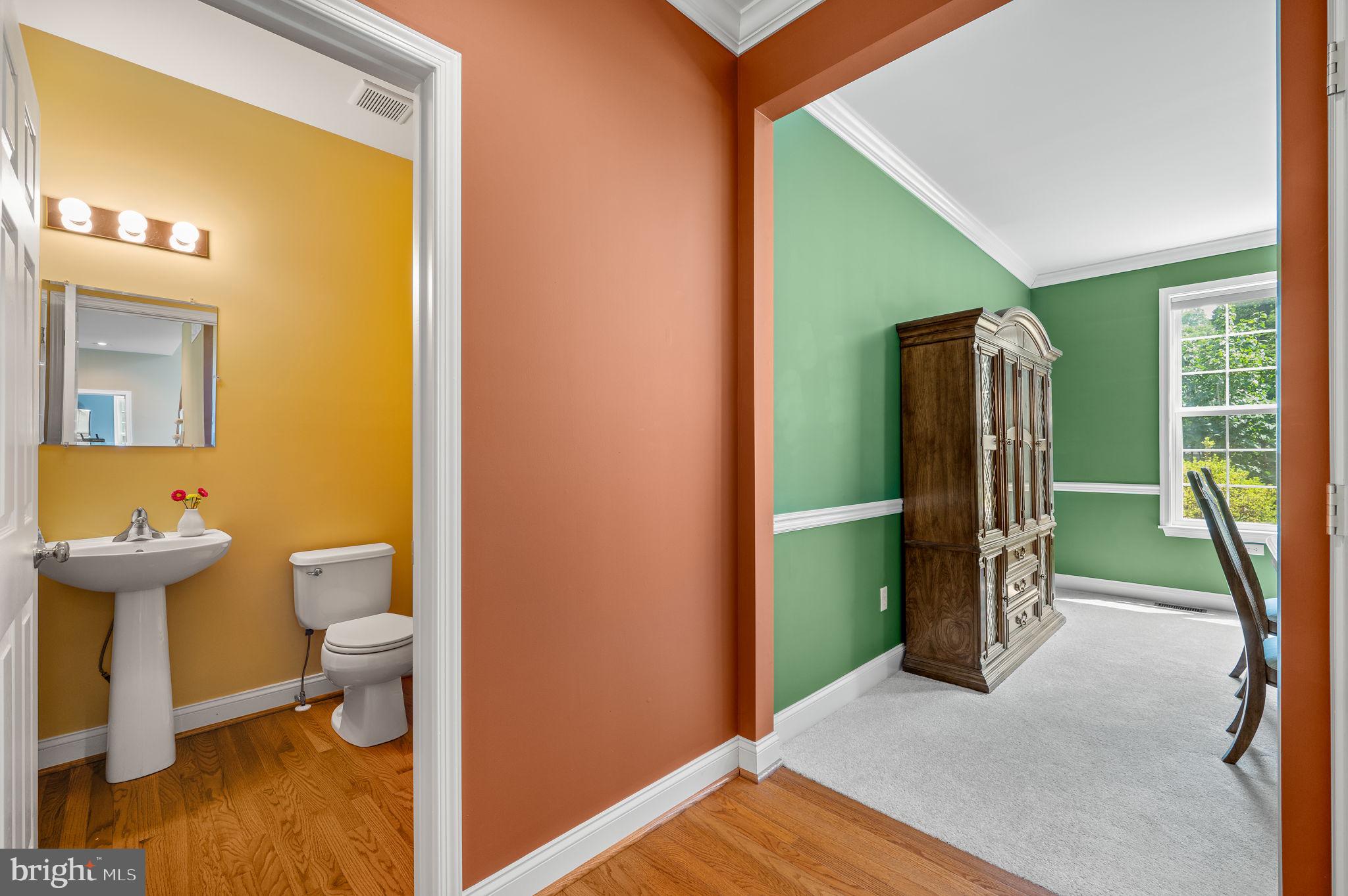 2715 Chestnut Hill Road Pottstown, PA 19465 - Photo 10 of 41 Half Bath