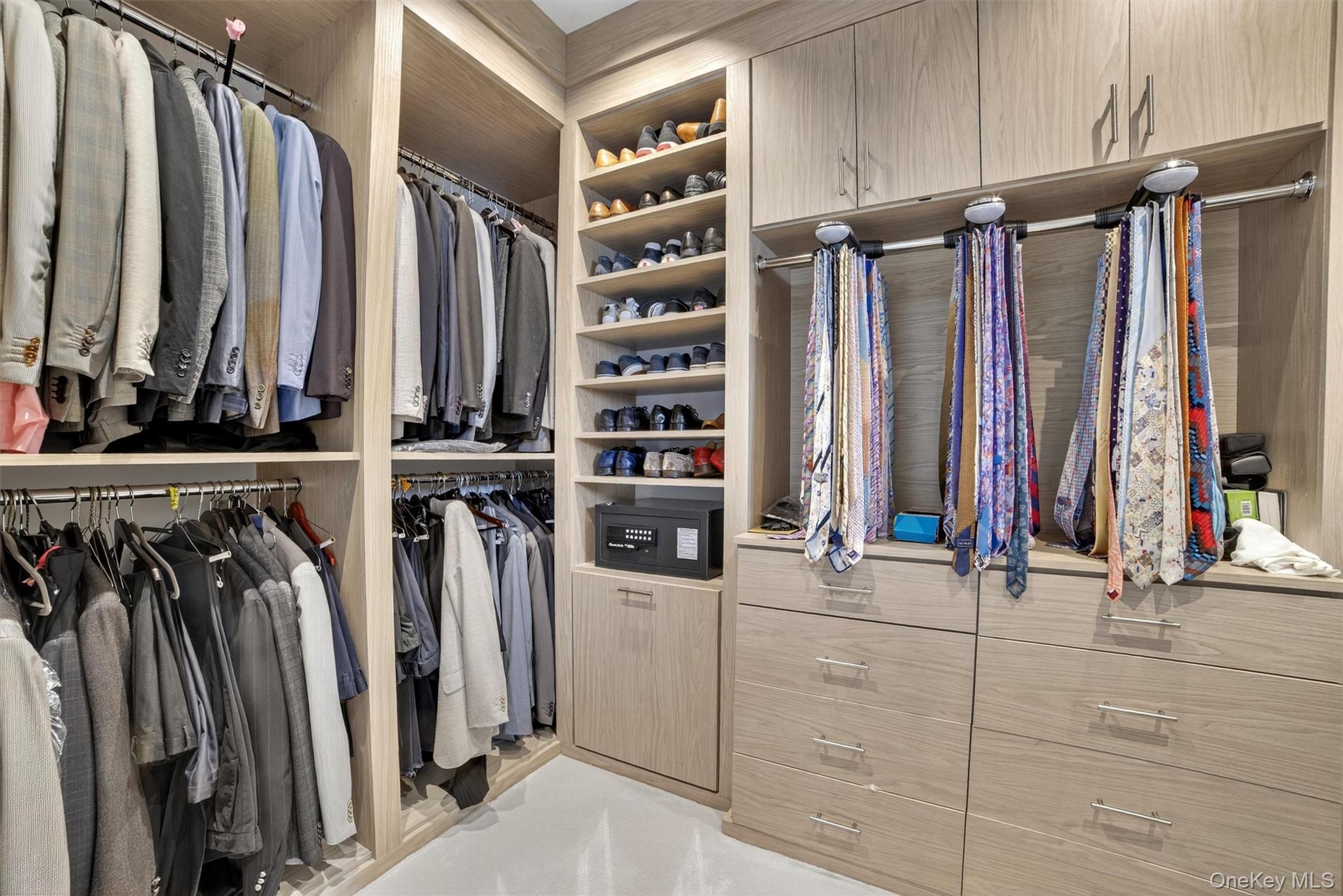 5 Renaissance Square, Unit PH9E White Plains, NY 10601 - Photo 40 of 46