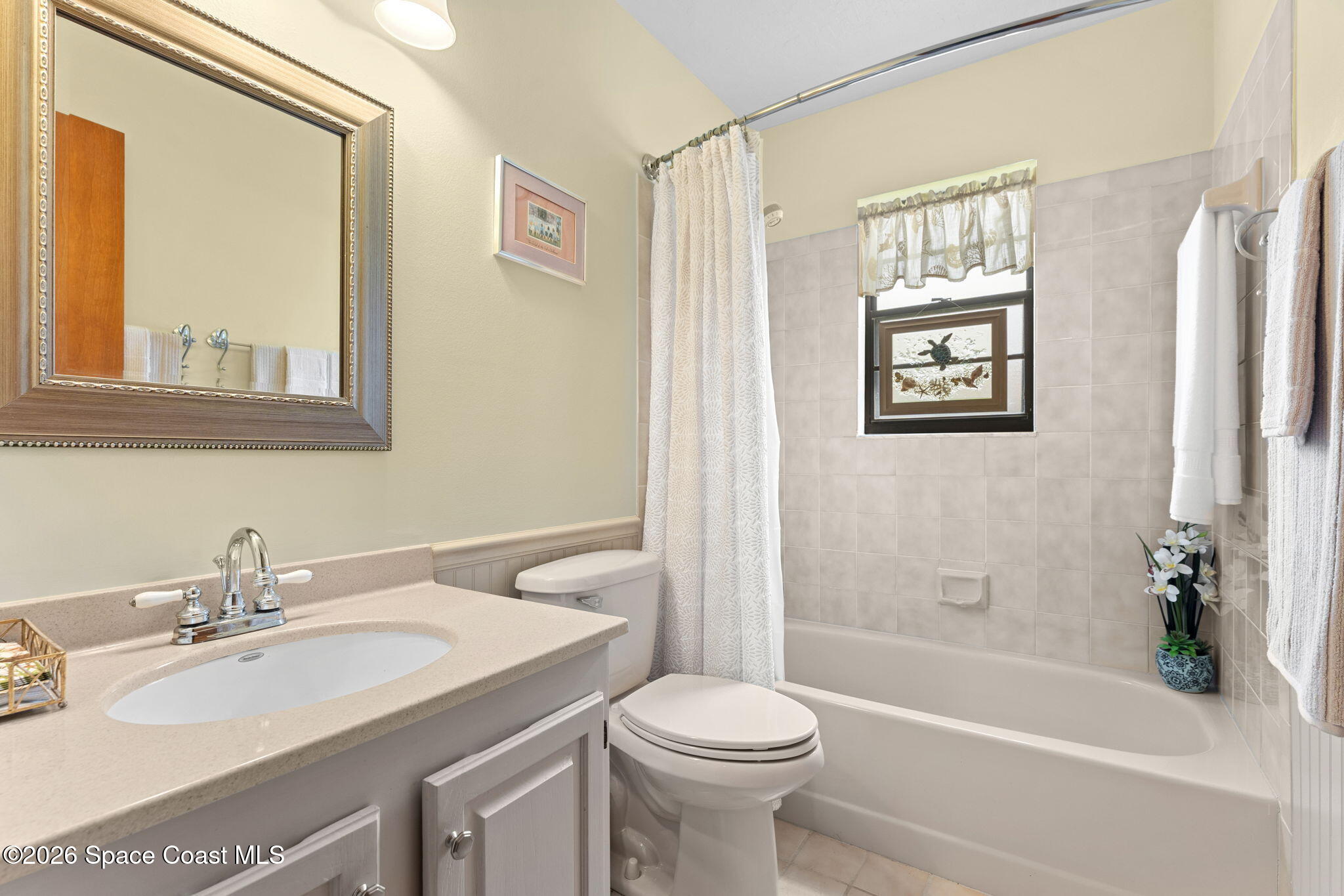 865 Ridge Lake Drive Melbourne, FL 32940 - Photo 35 of 55 Guest Bathroom Views