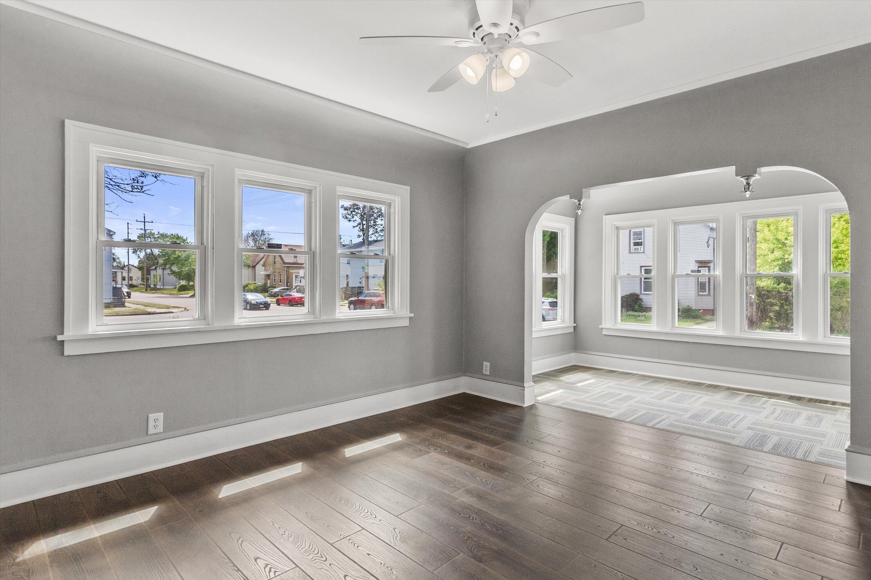 1342 St Patrick Street Racine, WI 53404 - Photo 9 of 40 Bright Living Room