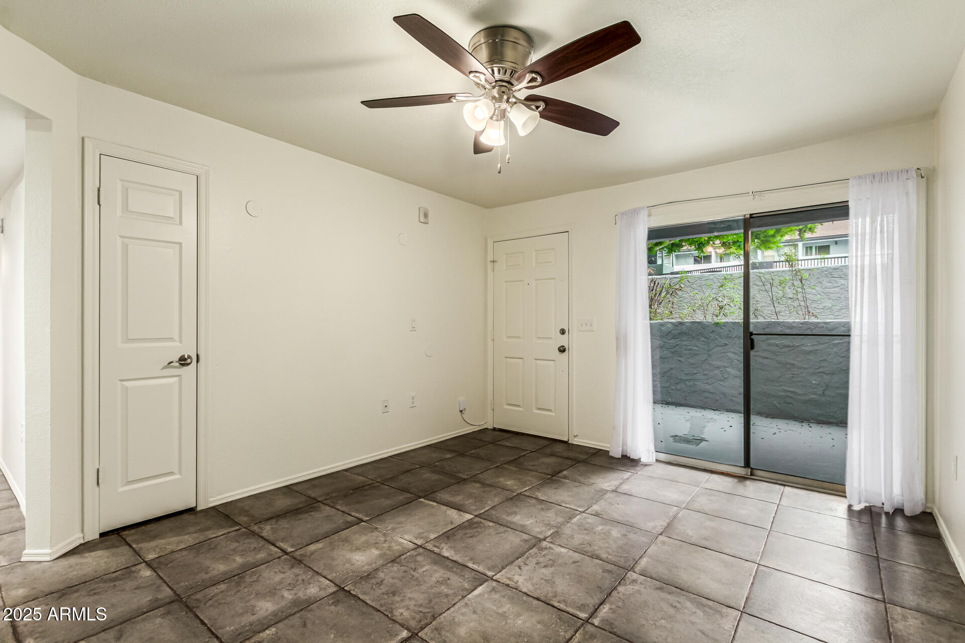 1331 West Baseline Road, Unit 102 Mesa, AZ 85202 - Photo 8 of 31 06 - Baseline