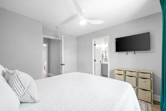 $1,600 | 1113 Crossland Avenue, Unit A, Clarksville, TN 37040