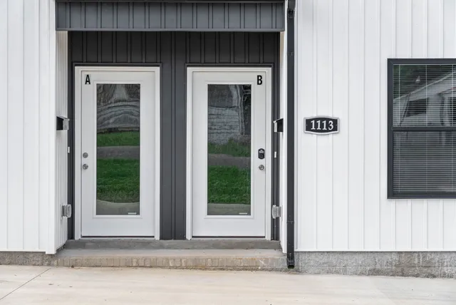 $1,600 | 1113 Crossland Avenue, Unit A, Clarksville, TN 37040