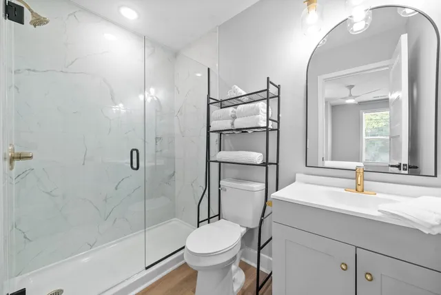 $1,600 | 1113 Crossland Avenue, Unit A, Clarksville, TN 37040