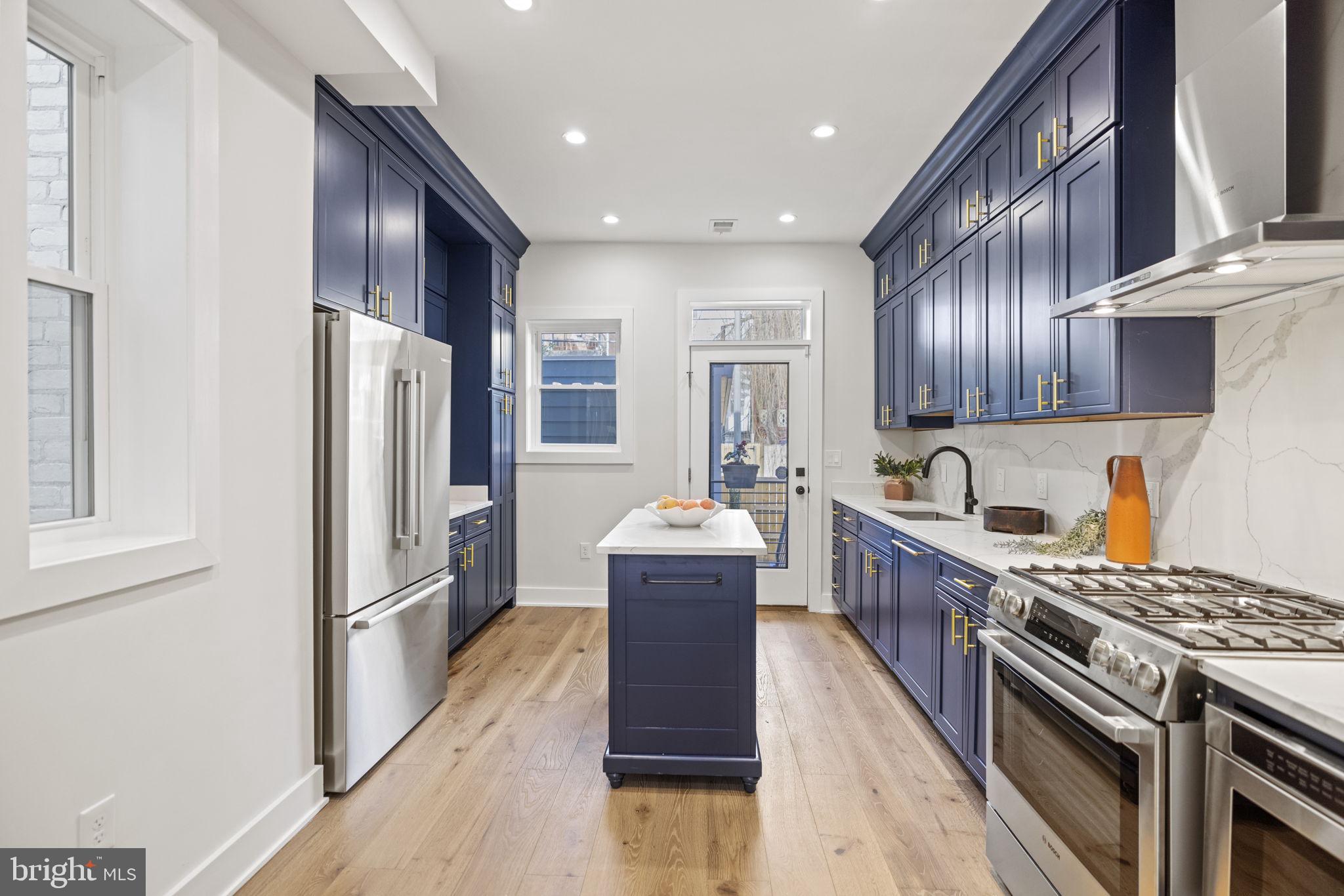 29 Seaton Place Northwest Washington, DC 20001 - Photo 8 of 41