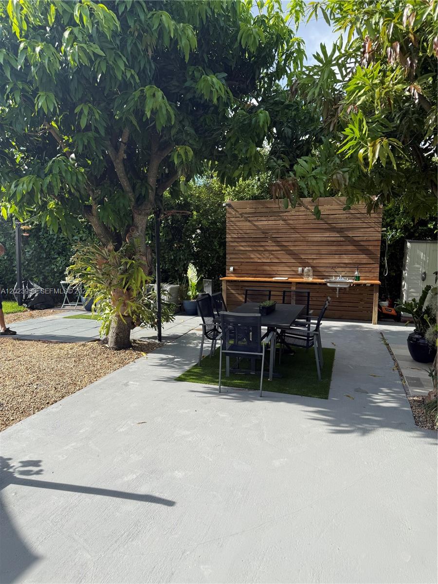 3280 Southwest 16th Terrace Miami, FL 33145 - Photo 29 of 31