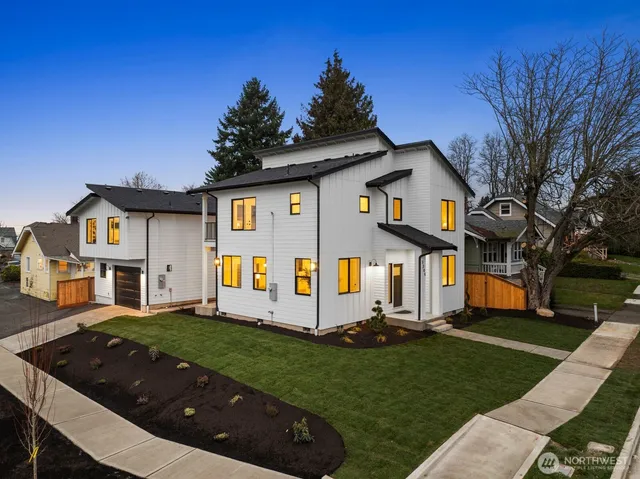 $749,950 | 3209 East J Street, Tacoma, WA 98404