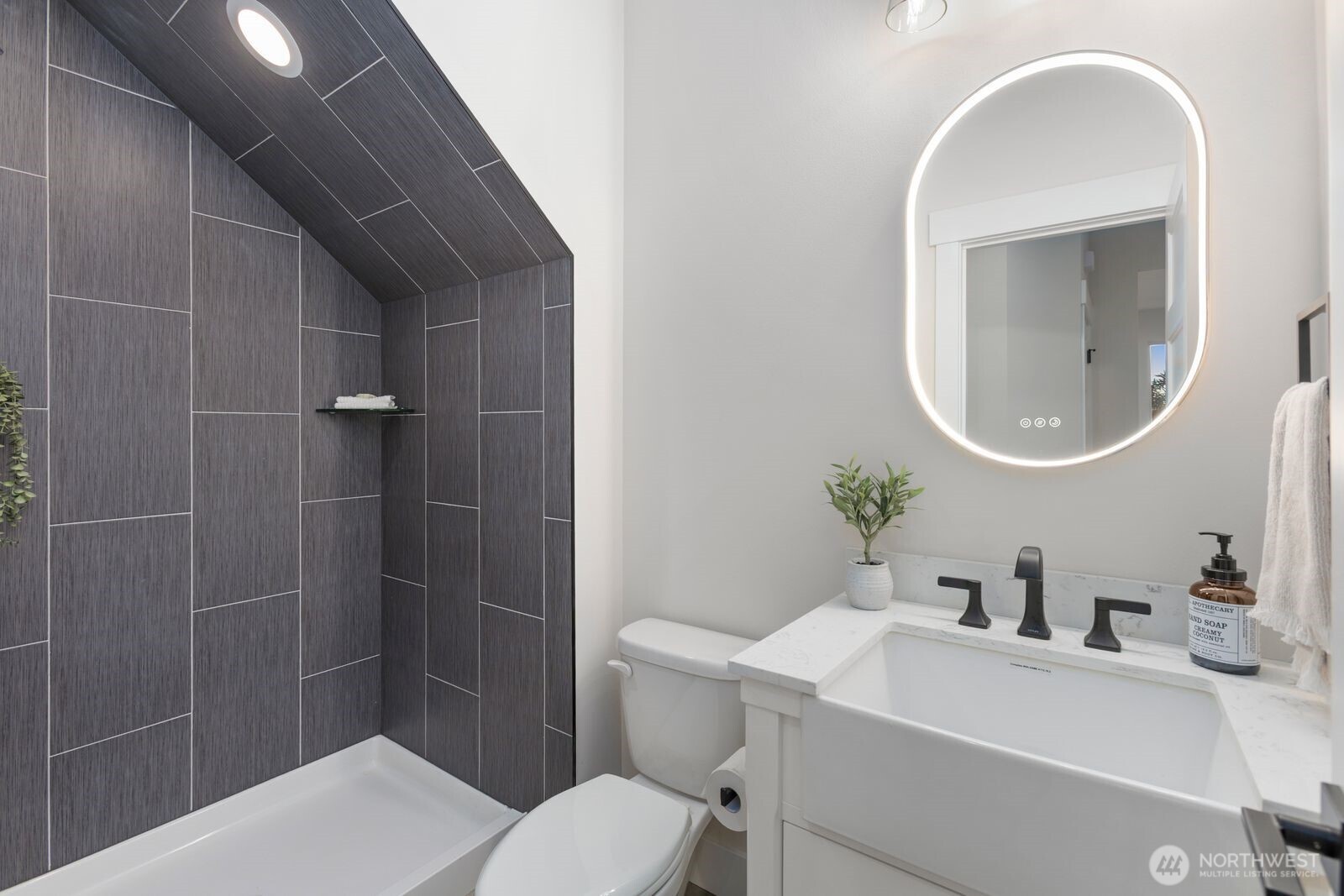 3209 East J Street Tacoma, WA 98404 - Photo 16 of 40