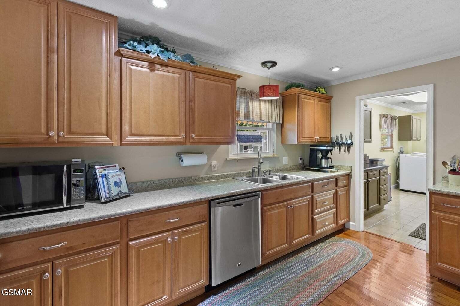 727 Burchfield Road Dandridge, TN 37725 - Photo 8 of 38 Gallery Image 8