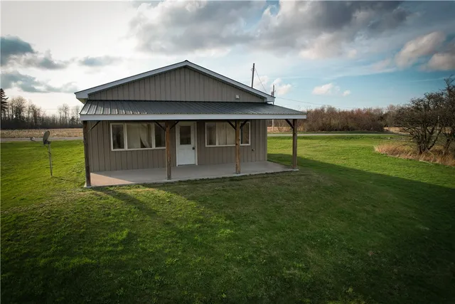 $299,000 | 270 E Road, Heuvelton, NY 13654