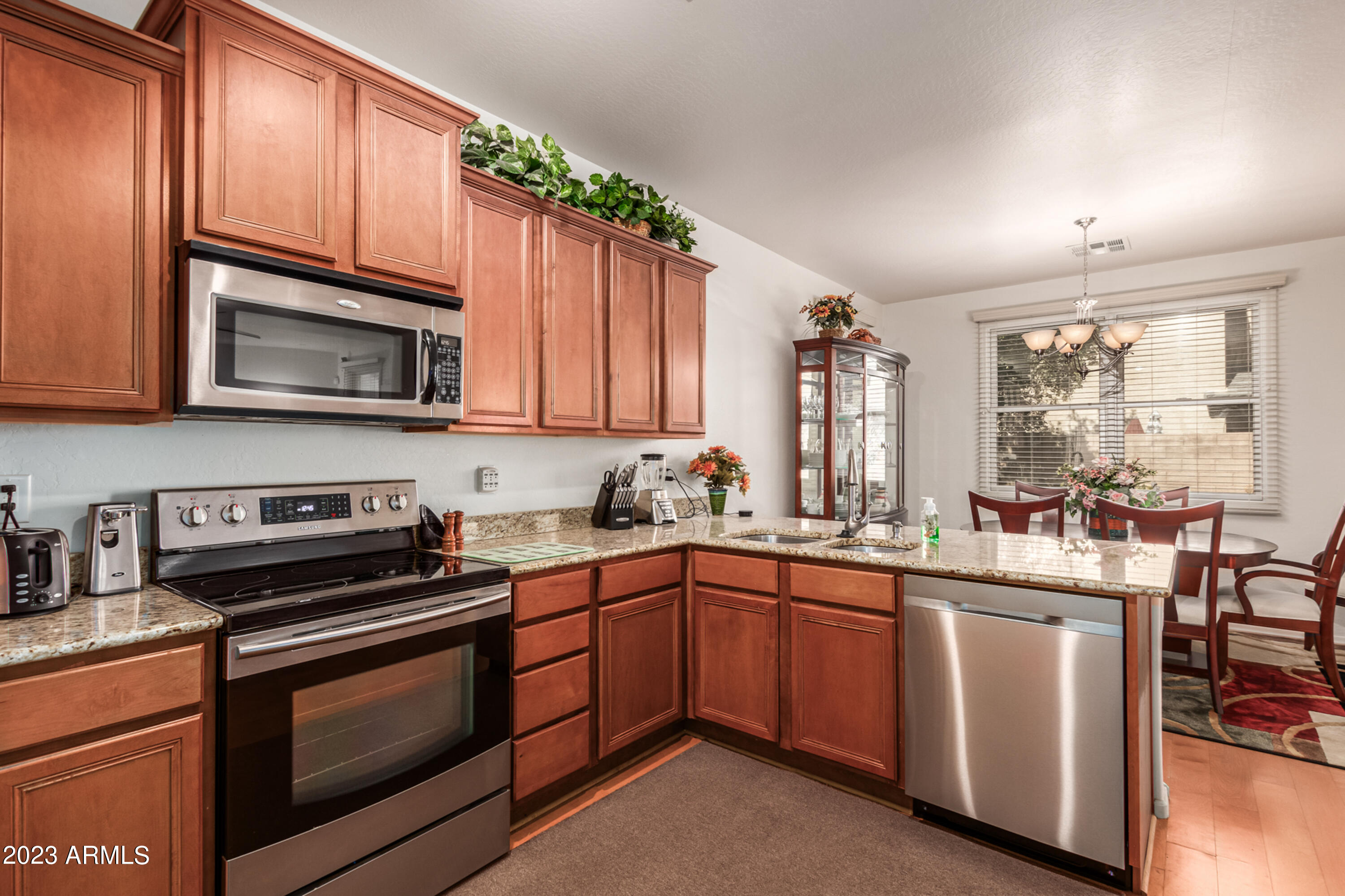 2232 East Pecan Road Phoenix, AZ 85040 - Photo 9 of 35 09 - Pecan