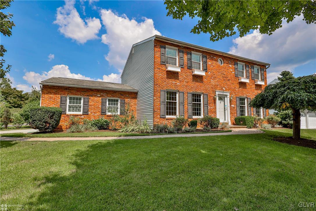 1097 Hawthorn Road Allentown, PA 18103 - Photo 1 of 46 Gallery Image 1