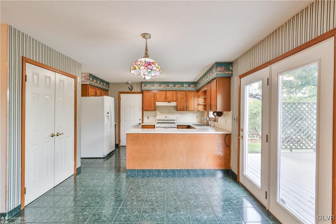 1097 Hawthorn Road Allentown, PA 18103 - Photo 19 of 46 Gallery Image 19
