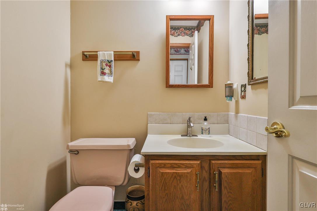 1097 Hawthorn Road Allentown, PA 18103 - Photo 27 of 46 Gallery Image 27