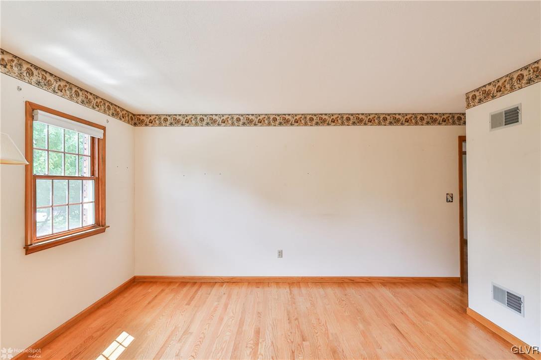 1097 Hawthorn Road Allentown, PA 18103 - Photo 39 of 46 Gallery Image 39
