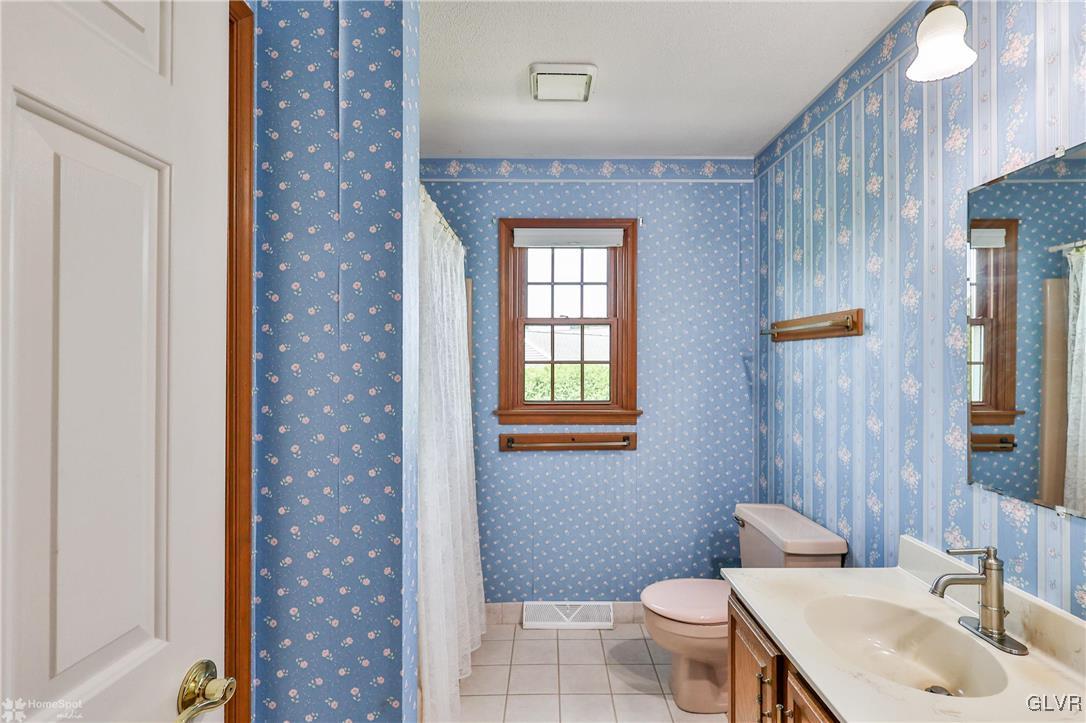 1097 Hawthorn Road Allentown, PA 18103 - Photo 41 of 46 Gallery Image 41