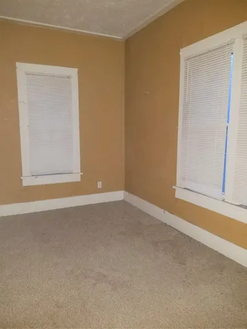 $89,900 | 304 Spruce Street, Halstead, KS 67056