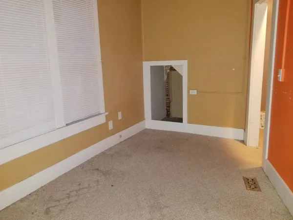 $89,900 | 304 Spruce Street, Halstead, KS 67056